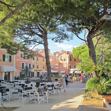 Apartment Cala Azzurra - Imp312 By Interhome Imperia Exterior photo